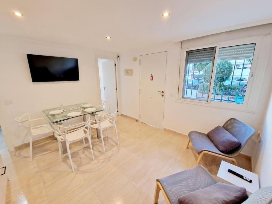 פואנגירולה Stella Maris Village-2Bed מראה חיצוני תמונה